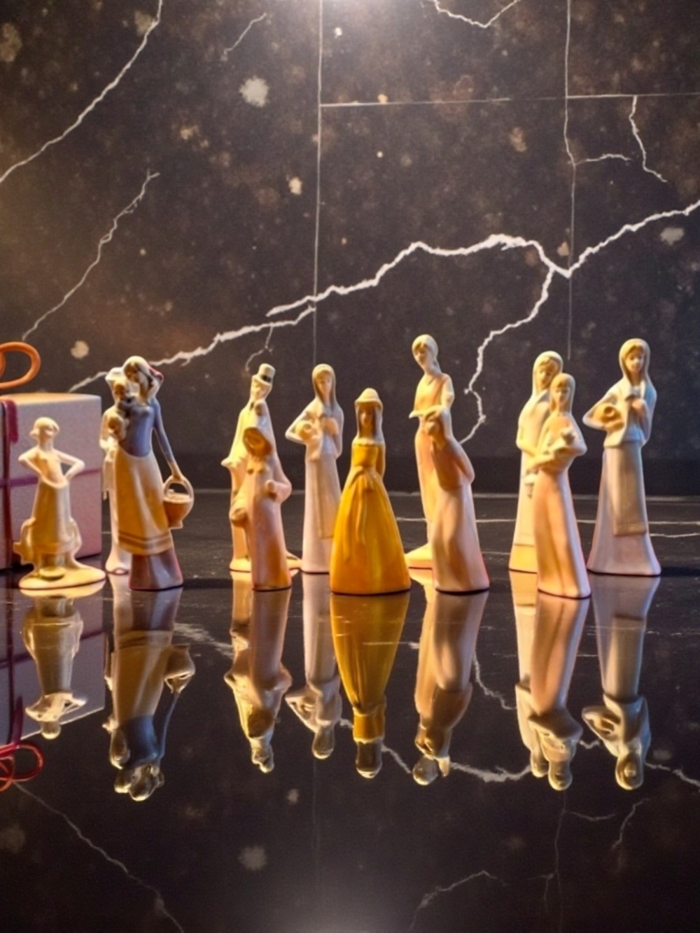 ❗️LIVE SHOWS ONLY❗️11 LLORDO STYLE Porcelain Figurine Set!